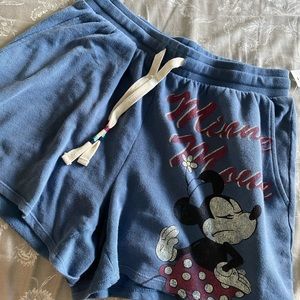 Disney Park official new size small Minnie Mouse shorts 🤍